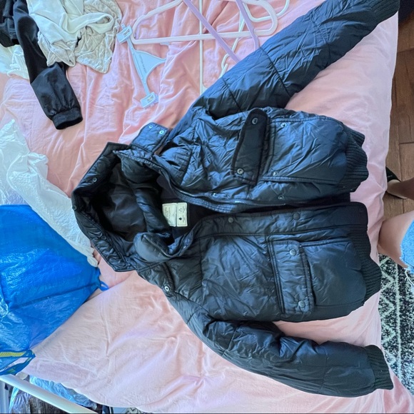 ABERCROMBIE PUFFER - Picture 1 of 2